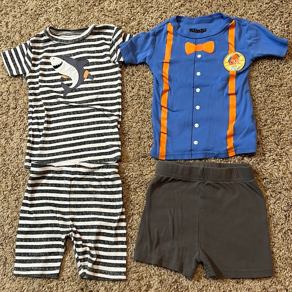 BNWOT & lightly worn Blippi & Shark PJ set bundle for toddler boy in 3T/4T!!